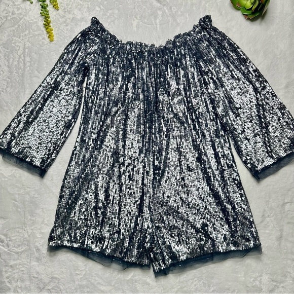 Free People Emilia Sequin Off Shoulder Romper in  Gunmetal Silver NWT Small - Picture 3 of 16